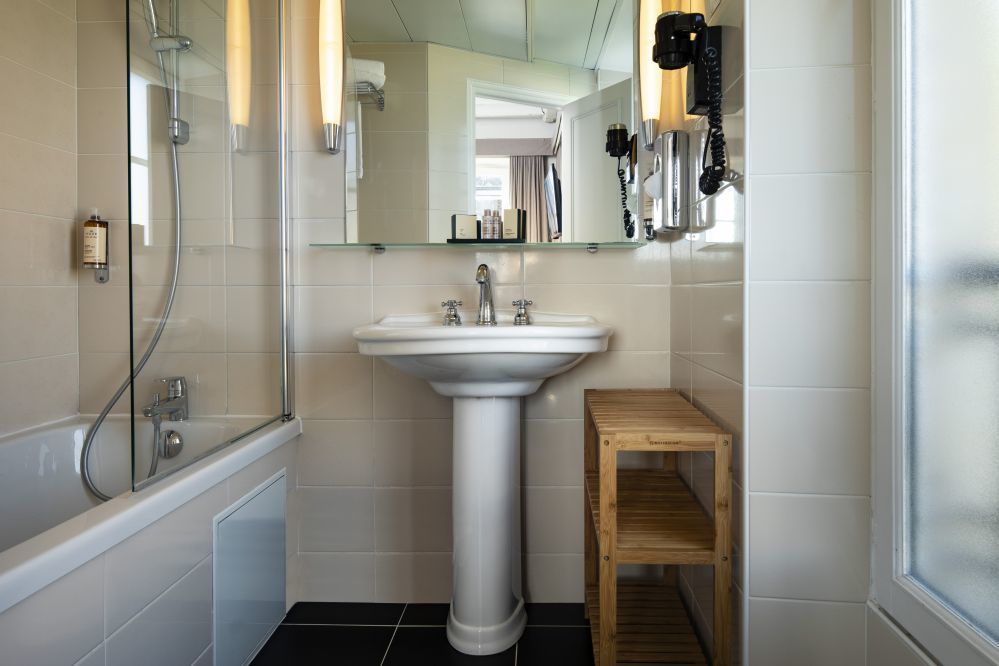 Hôtel Madeleine Plaza - Salle de bain