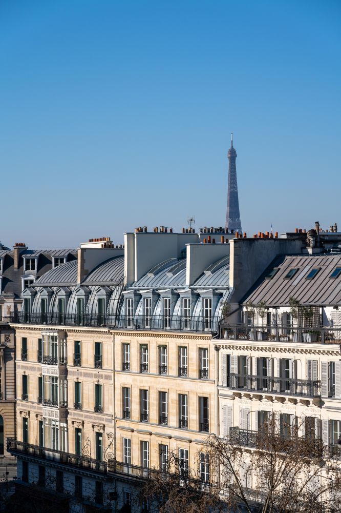 eiffel tower